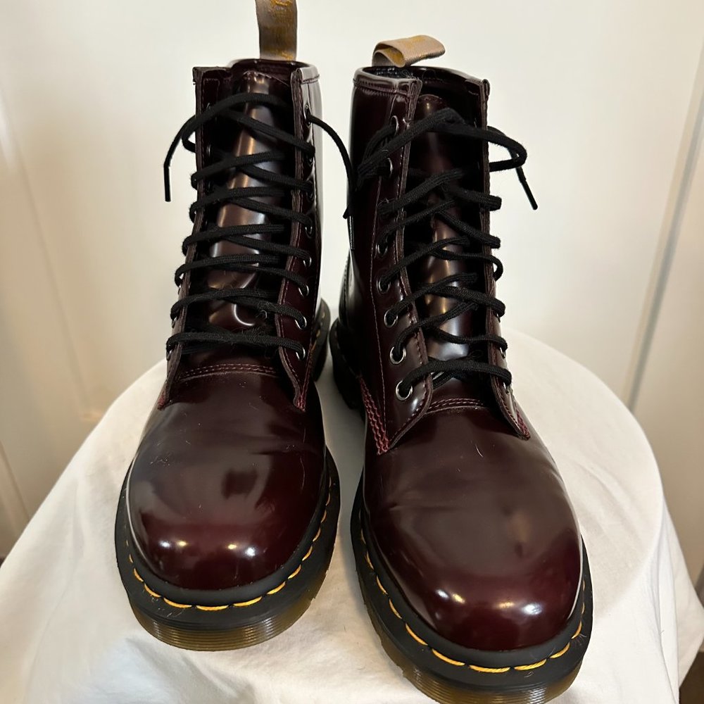 Dr. Martens - VEGAN 1460 LACE UP BOOT - Burgundy - EU41/US9